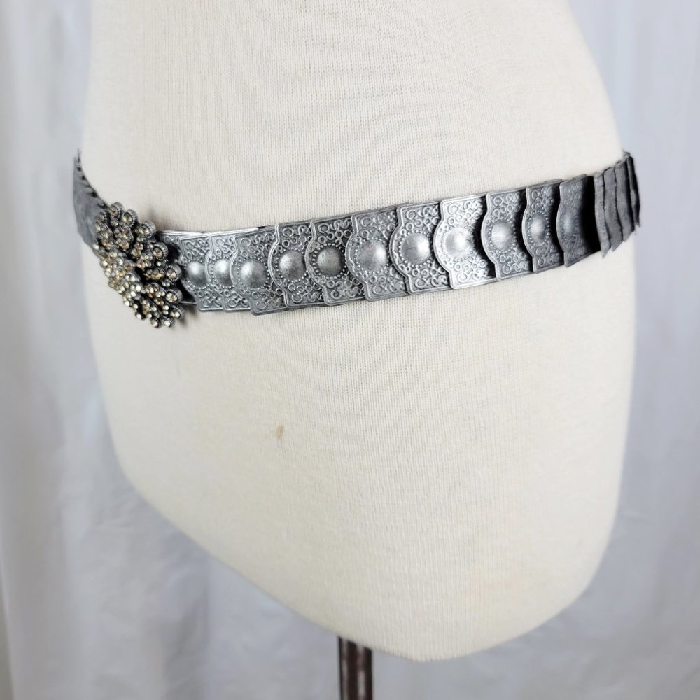 Vintage Boho 90s Silver Stamped Metal Link Stretch Belt With Rhinestone Buckle - Picture 5 of 8